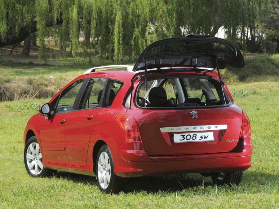  Peugeot 308 SW 2008 года  (ZA) (фото 7 из 17)